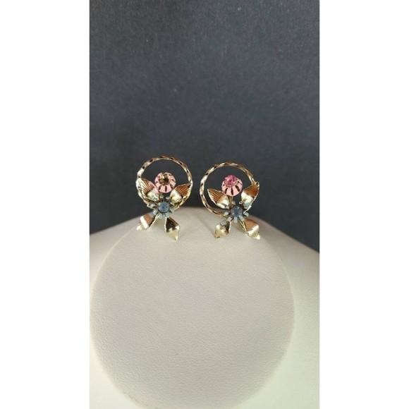 Filigree Flower Rhinestone Screwback Earrings - Picture 1 of 10